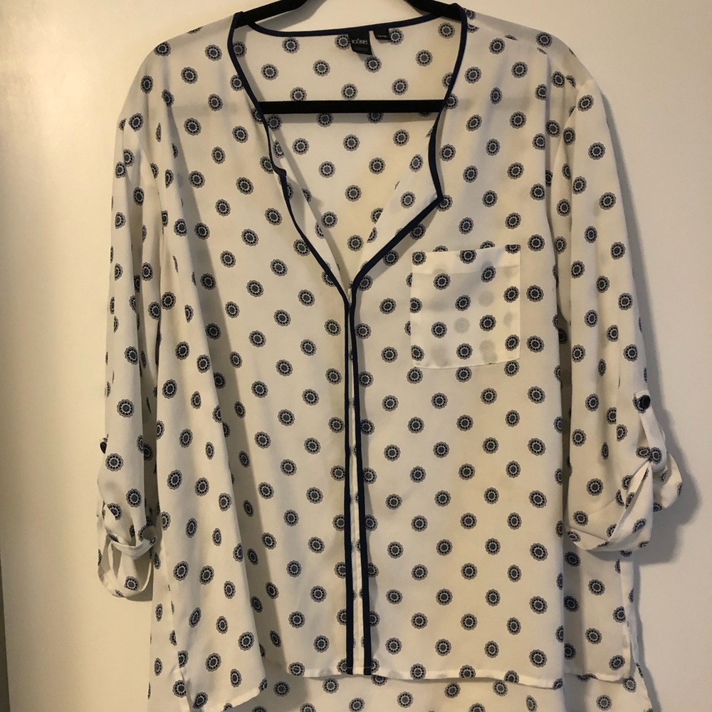 Icône

 Boxy 3/4 Sleeve Notched Collar Blouse